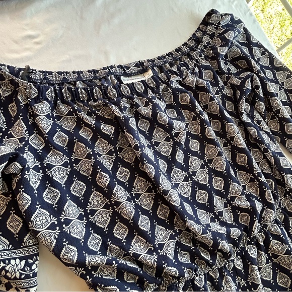 **Sold** - Picture 7 of 8